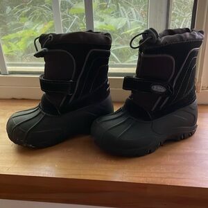 Totes boys winter boots